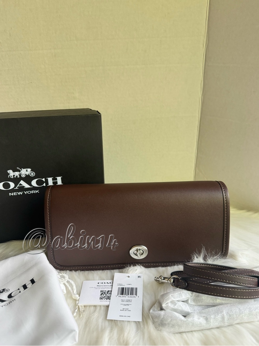 NWT Coach Dinky Leather Shoulder Bag